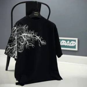 BLACK OVERSIZED TEE-SHIRT